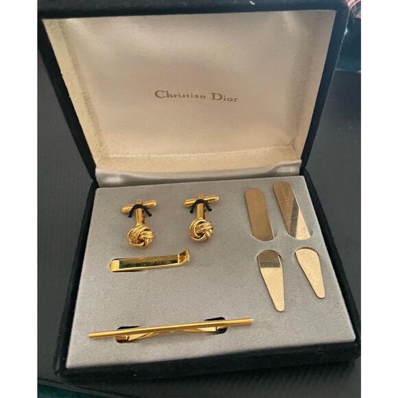 Vintage CHRISTIAN DIOR Gold Plated Knot Cufflinks Tie Tack Collar Bar Set New - Picture 4 of 4